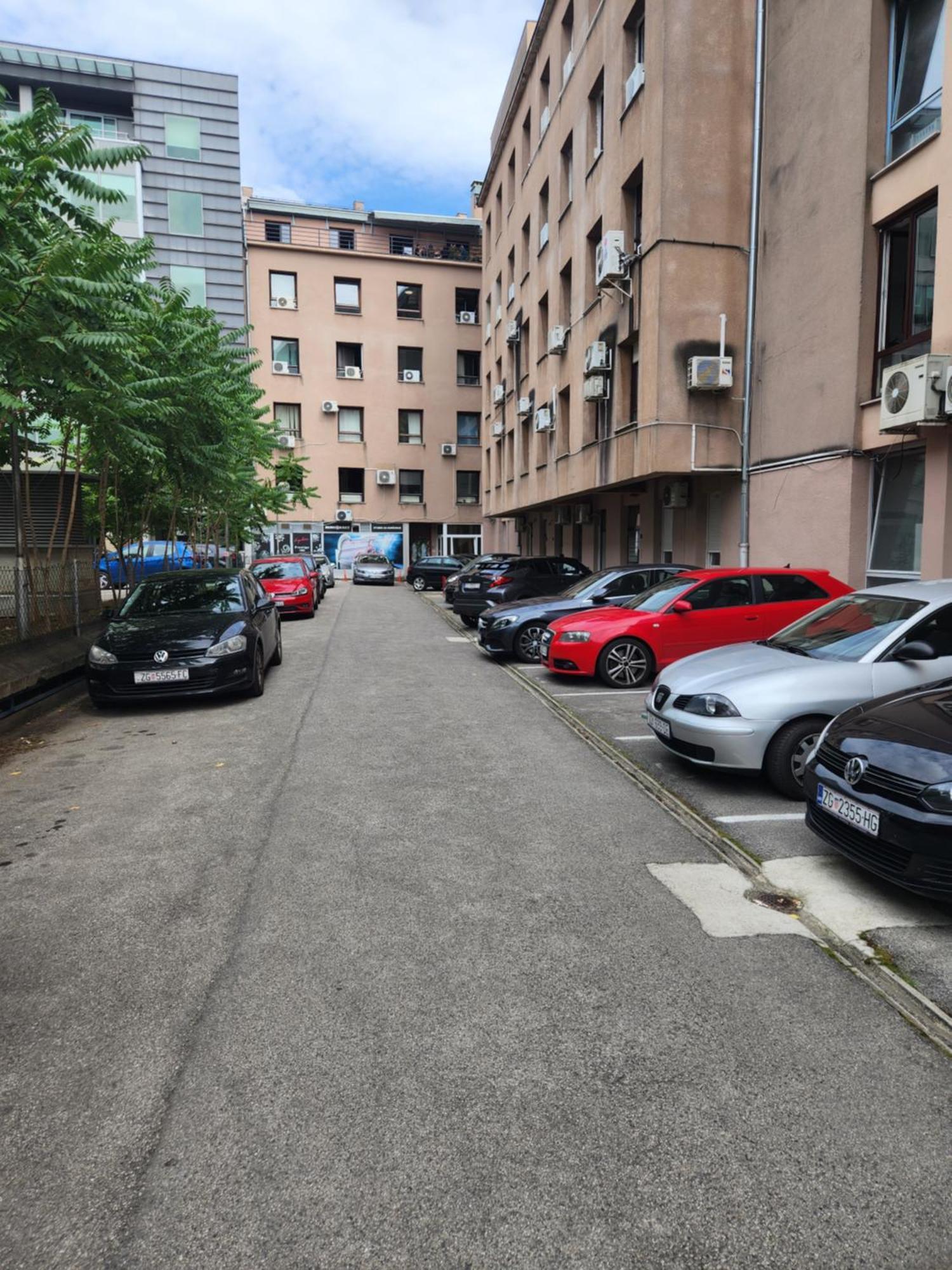 Apartman Zagreb Cca 42M2 With Free Parking Екстер'єр фото
